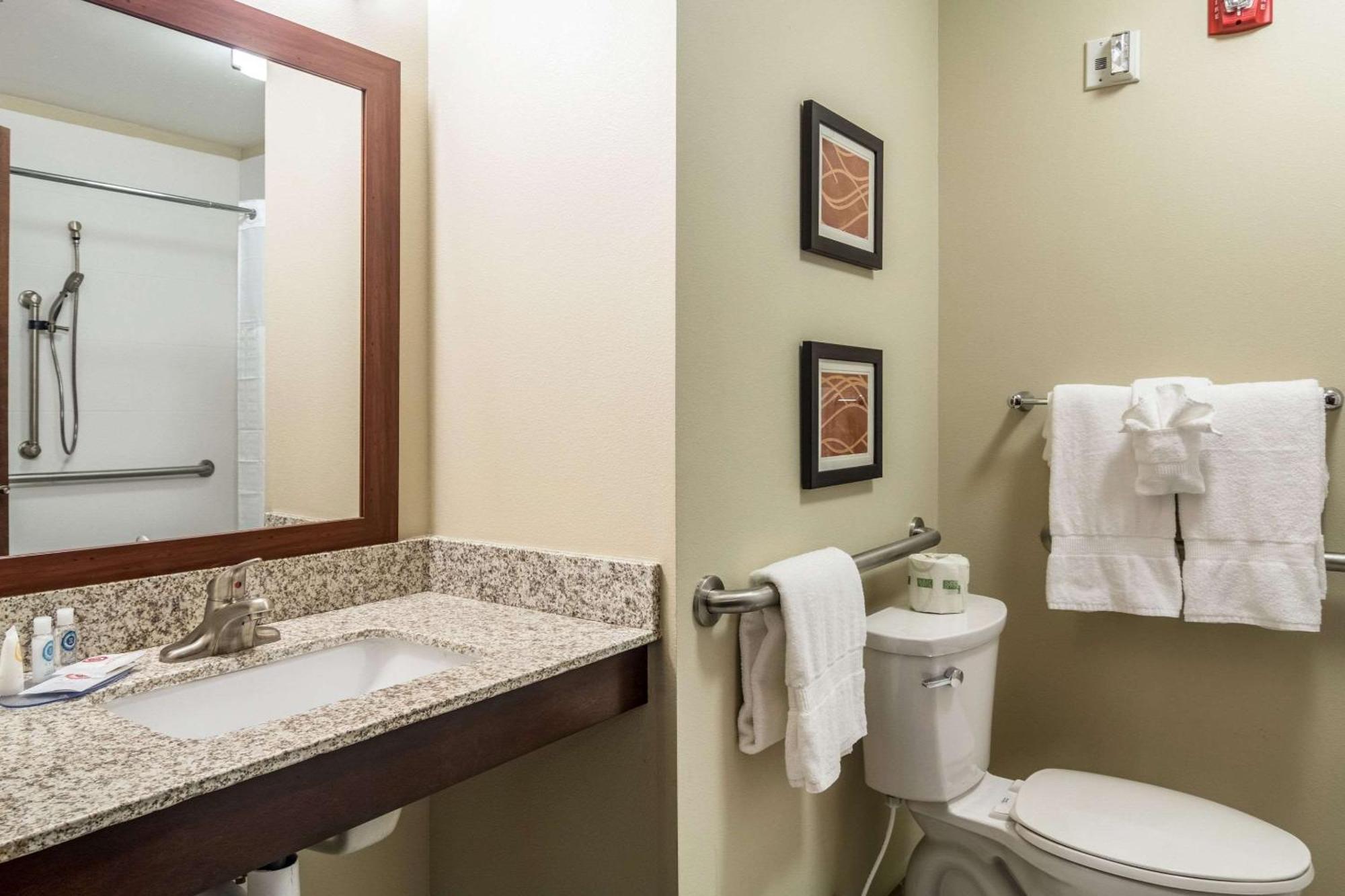 Comfort Inn Edwardsville - St Louis Exterior photo